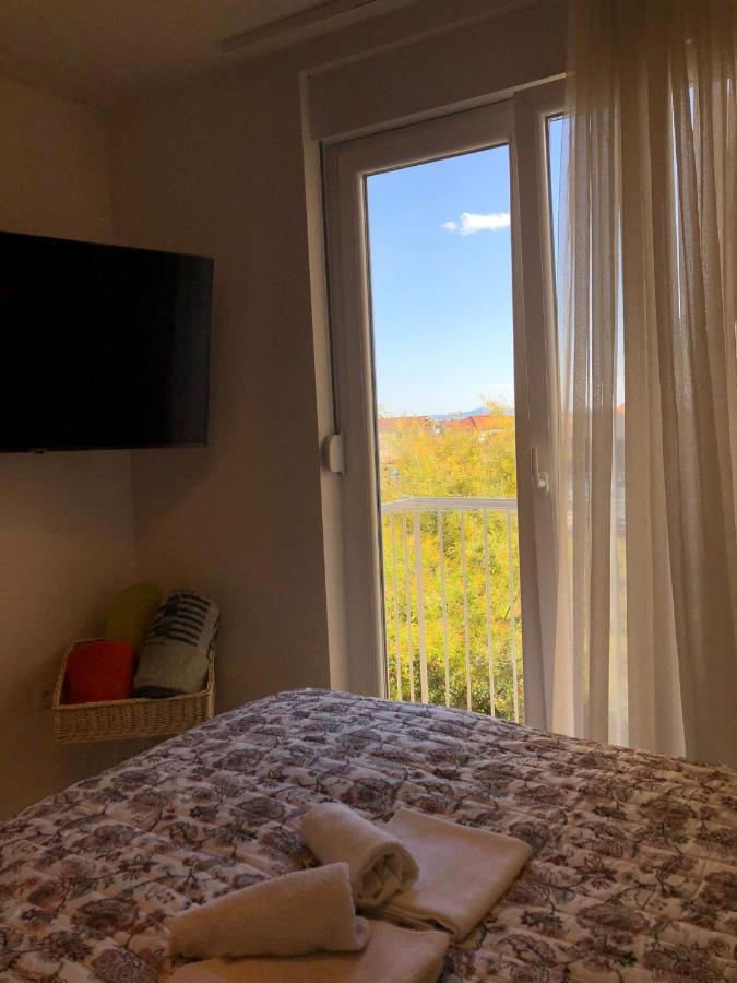 Appartement Apartman Lana à Zadar Extérieur photo